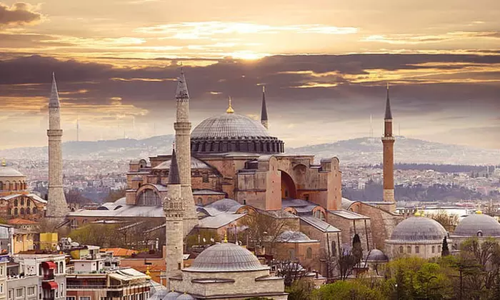 ✈ 5-Day Istanbul Vacation w/ Air from Worldee