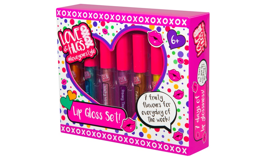 Image 3: Love and Hugs Lip Gloss Set