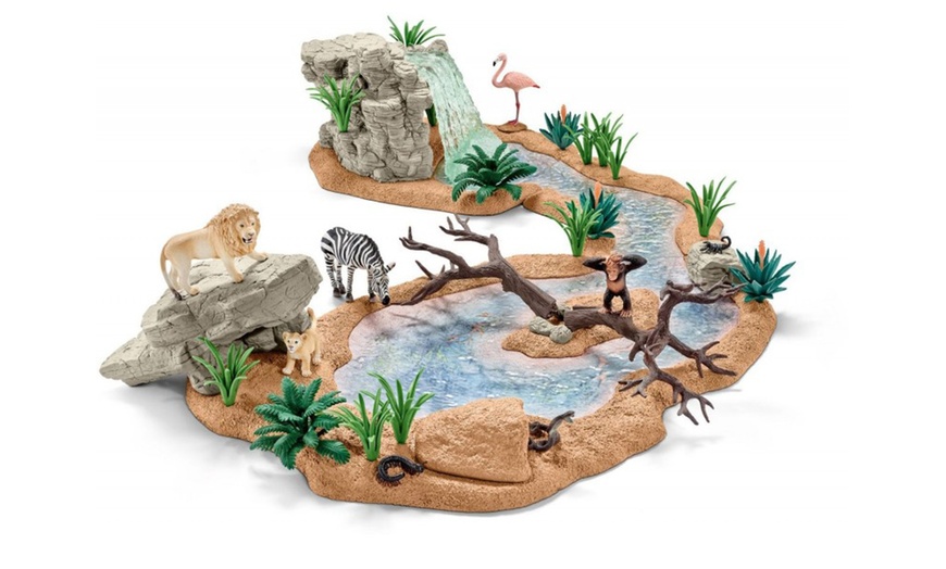 Image 2: Schleich Kids' Toy Set