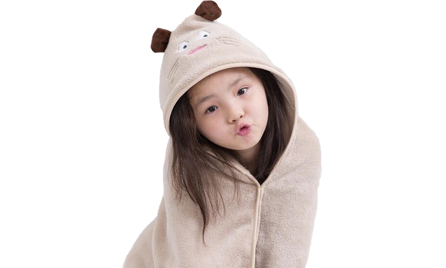 Image 9: Kids' Blanket Towel Hoodie