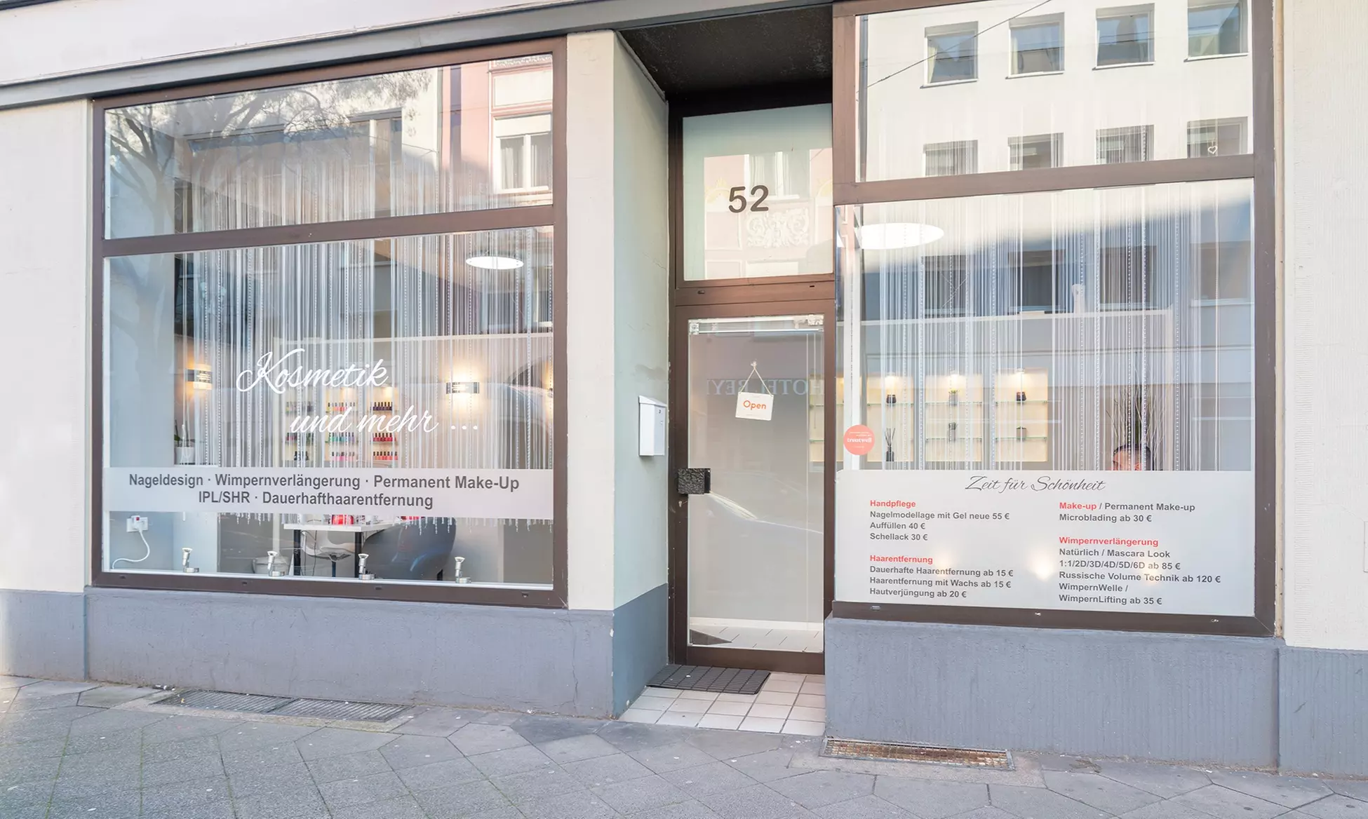 Microblading für die Augenbrauen