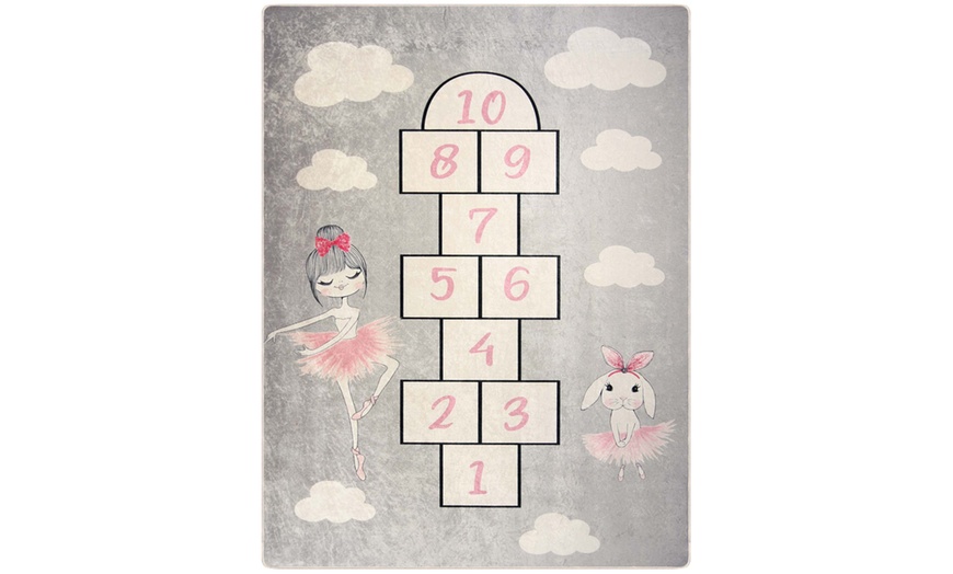 Image 2: Kids' Rug with Hopscotch Print