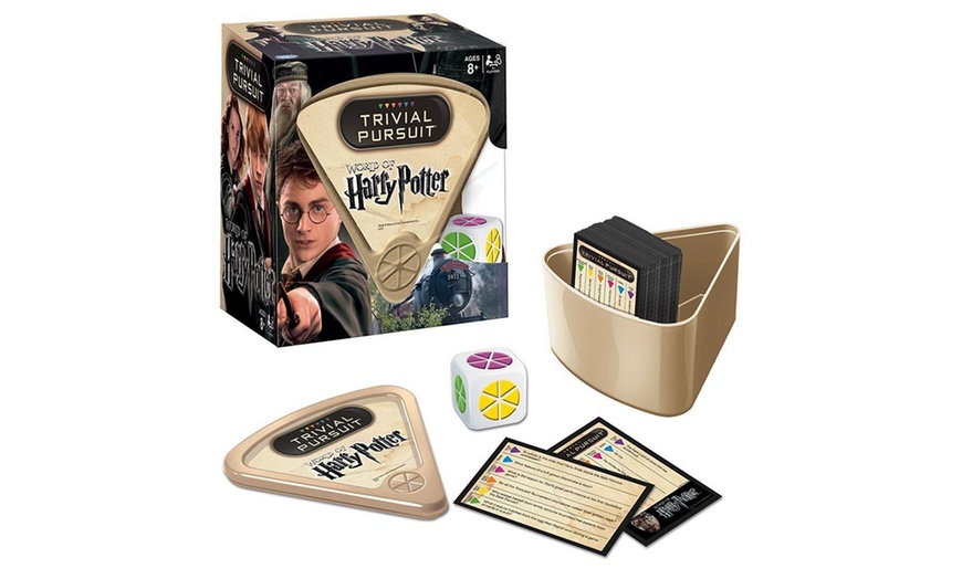 Image 11: Trivial Pursuit Set