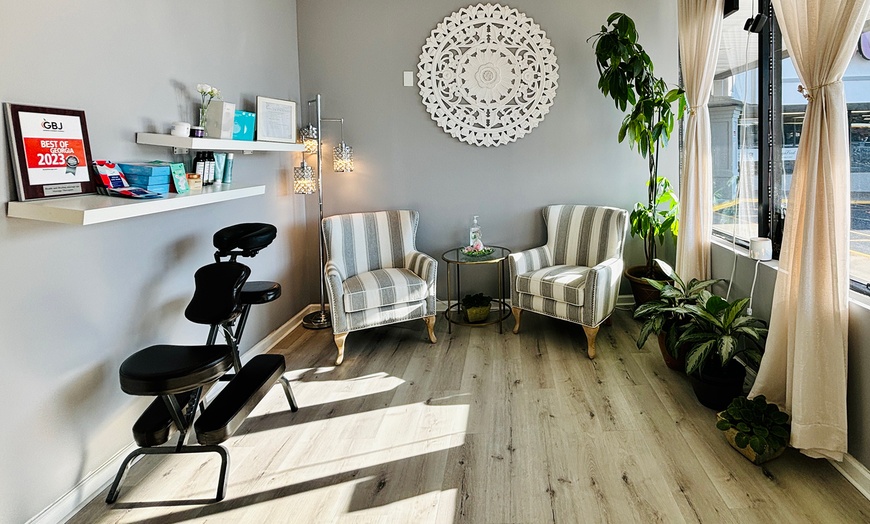 Image 5: 100-Minute Beauty Package: Solo or Couples Relaxation Awaits