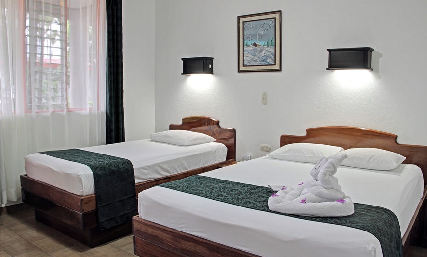 Image 2: ✈6-Night Costa Rica Volcano & Beach Trip w/Air, Car from Travel by Jen