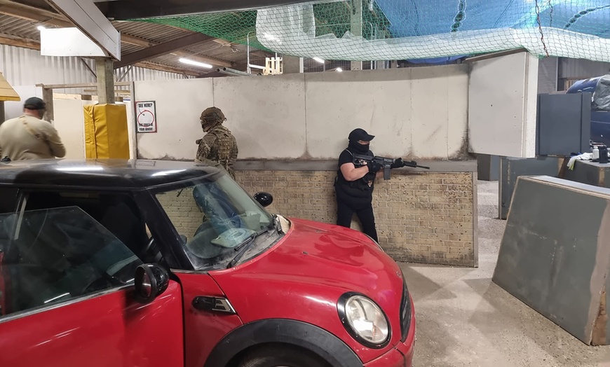 Image 7: Experience an Immersive Airsoft Session for One to Four People