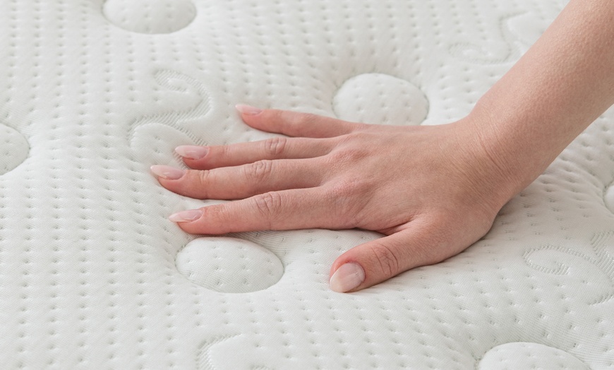 Image 6: Gude Night 20cm Durable Hybrid Mattress with Pocketed Springs 