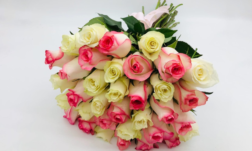 Image 4: Handcrafted Bouquets of Roses for Any Occasion in Dubai