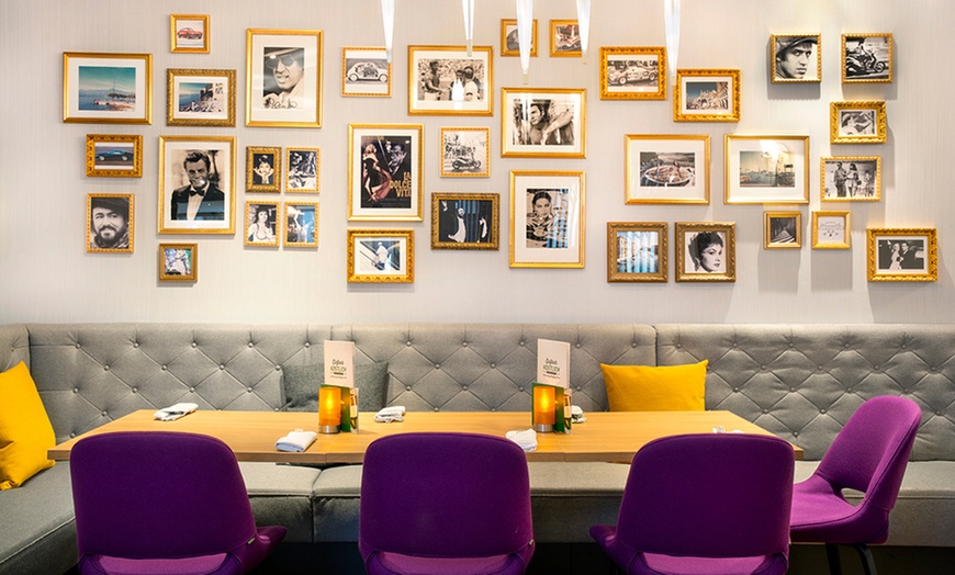 Image 5: Zur Abholung: Weihnachtsgans für 4 Personen inkl. Wein und Beilagen