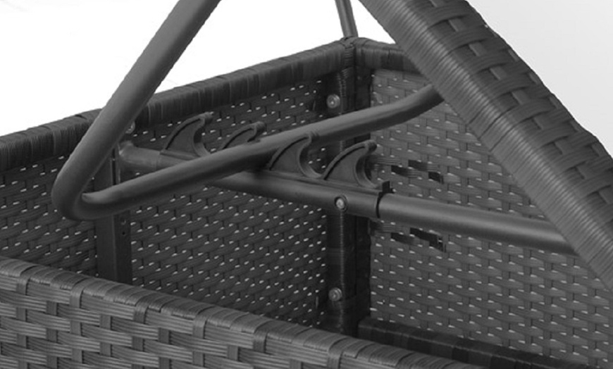 Image 6: Poly-Rattan Sun Lounger
