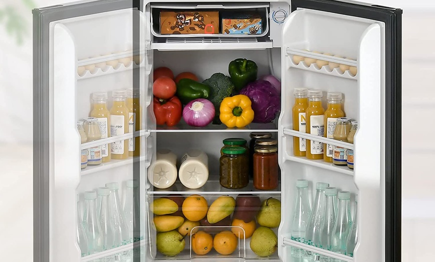 Image 10: HomCom 91L Freestanding Under-Counter Fridge with Chiller Box