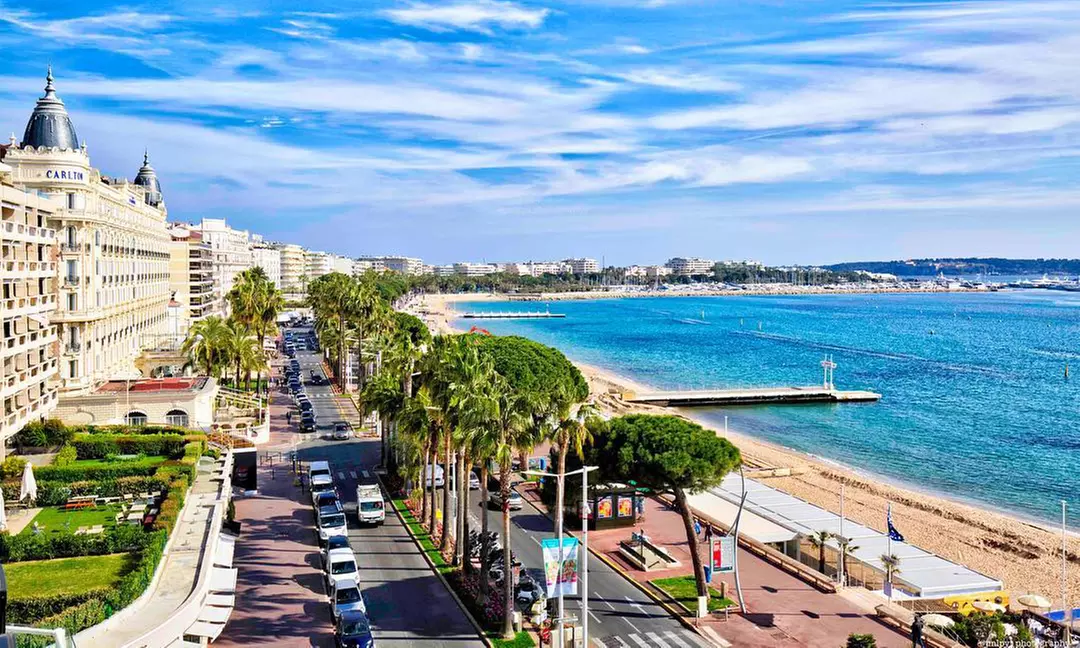 Proche Cannes : 1 ou 2 nuits en chambre double, option petit-déjeuner