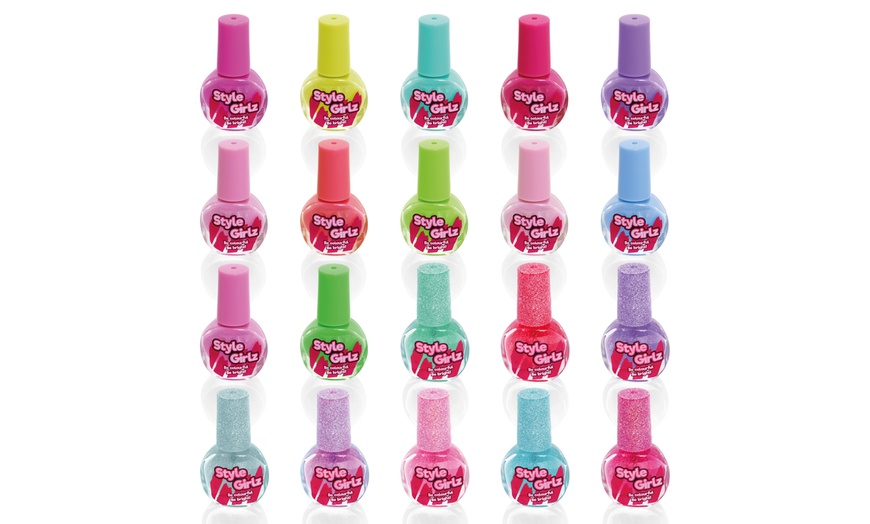 Image 2: Unicorn Nail Polish Set