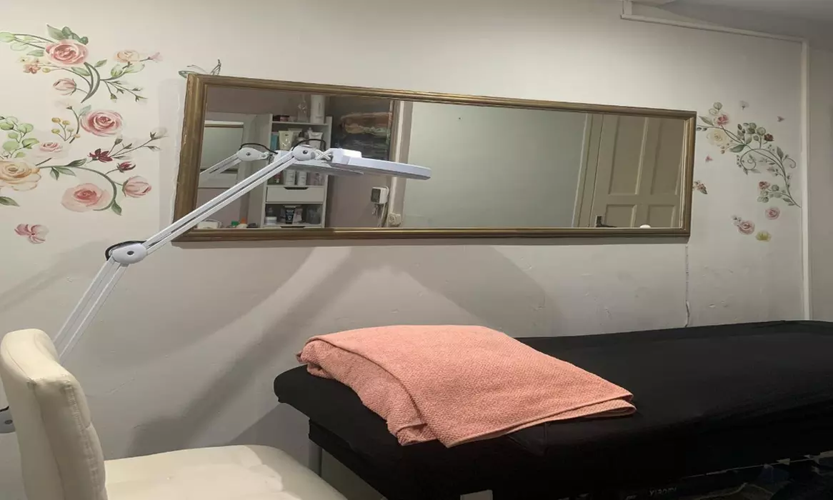 Lifting y tinte de pestañas con tratamientos extra para 1 persona