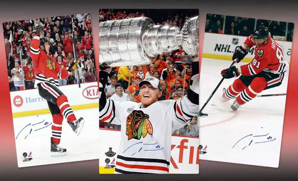 $99.99 for a Marian Hossa 16"x20" Autographed Photo ($196.99 List Price). Free Shipping and Returns. - Primary Image