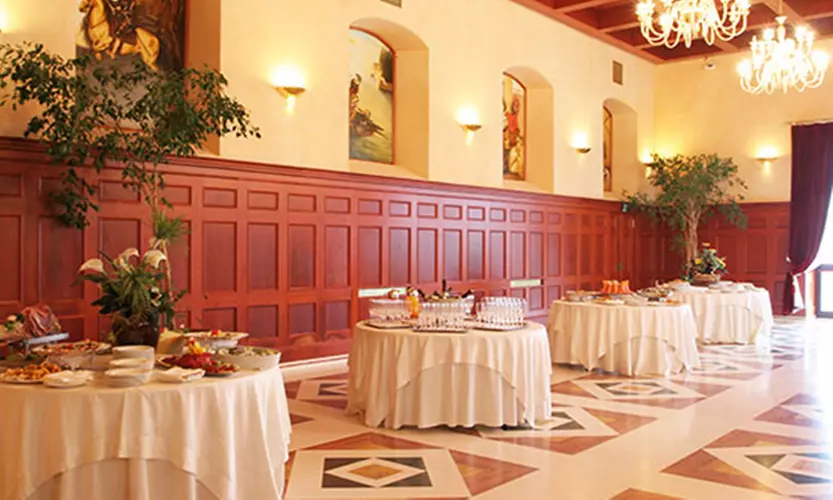 Gargano 4*: camera Standard con colazione o mezza pensione e Spa