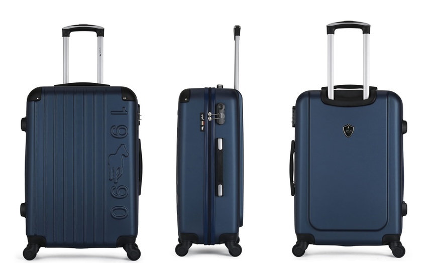 Image 9: Set of Three Porter Suitcases