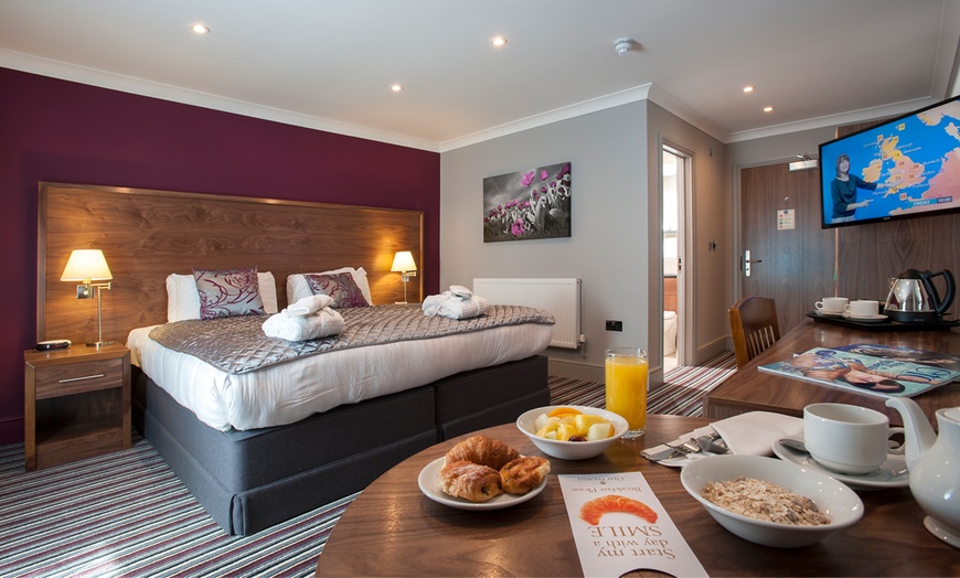 Image 20: Hampshire: 4* Stay for Two or Four with Breakfast