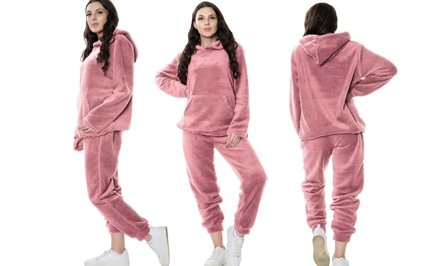 Image 3: Fluffy Hooded Loungewear Set