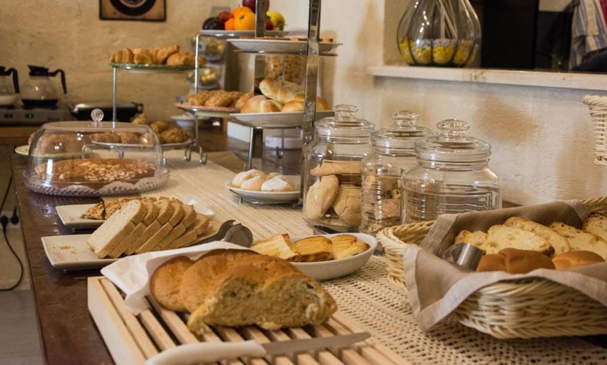 Image 12: Matera: soggiorno di 1 o 2 notti con colazione e tour dei Sassi