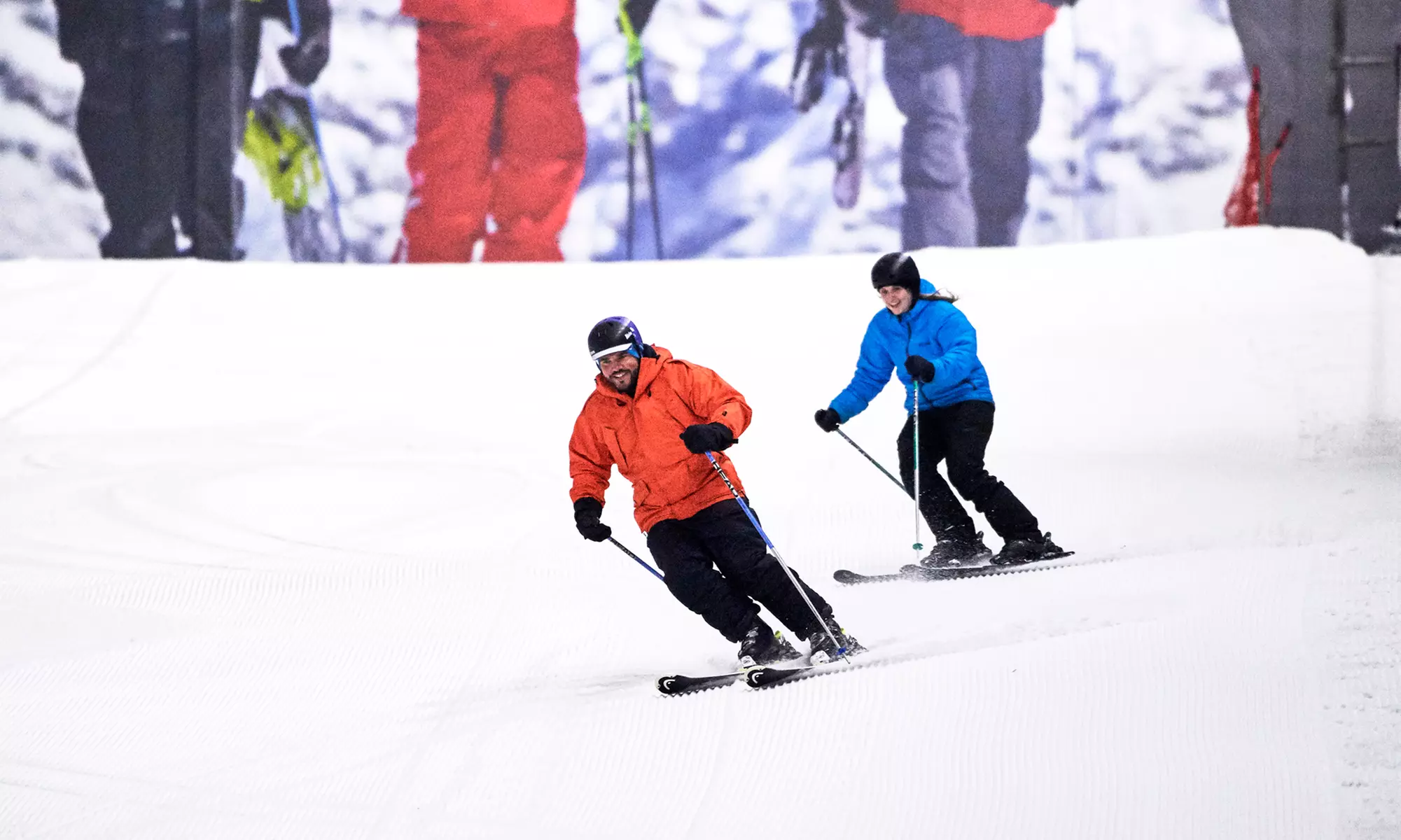 Enjoy a 2- or 5-Hour Ski or Snowboard Group Lessons with a Hot Drink