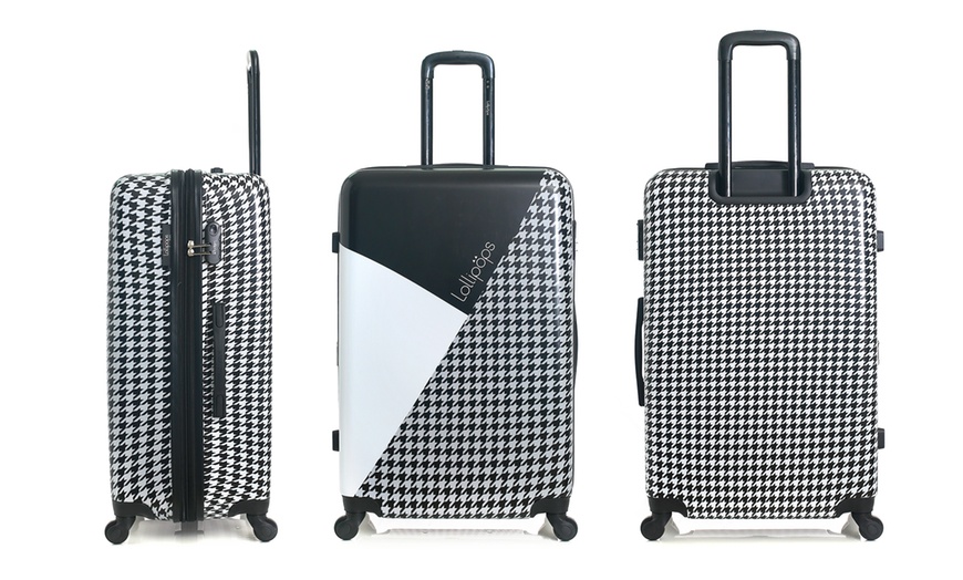 Image 18: Set of Three Suitcases and Vanity