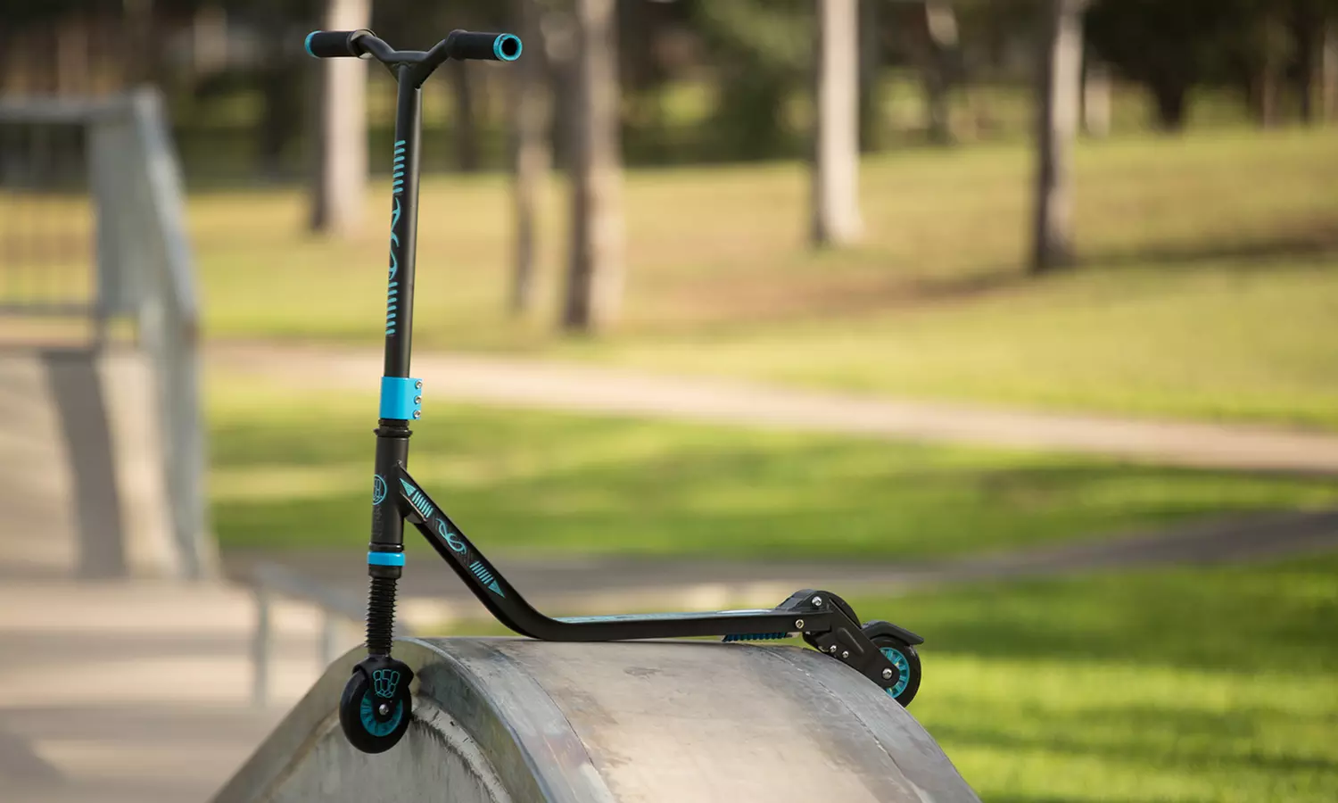 858 JumPro Scooter - Primary Image
