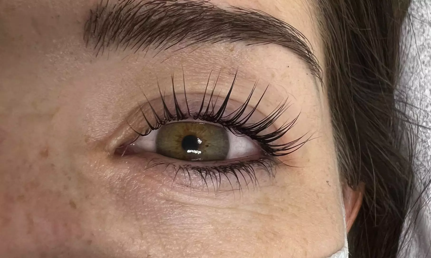 Lifting y tinte de pestañas con opción a visagismo y tinte de cejas - Primary Image