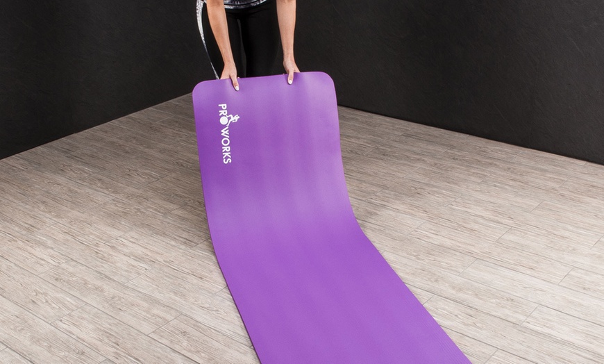 Image 9: Yoga Mat and Fitness Ball Set