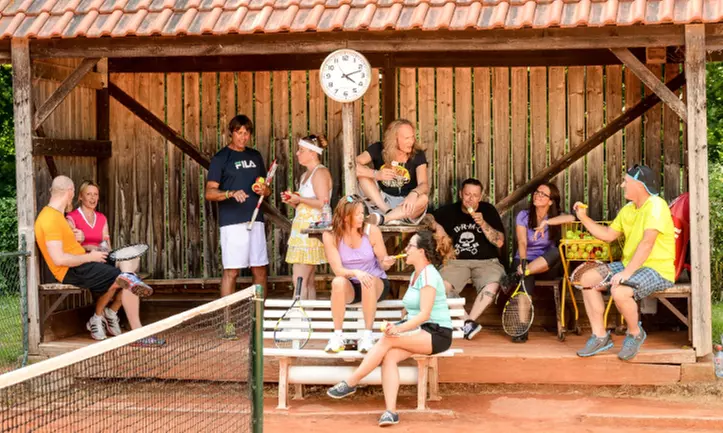 Erlebe schnellen Lernerfolg & Spaß mit einem Fast Learning Tennis-Kurs