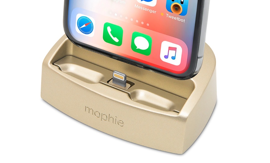 Image 16: Mophie Charging Devices for iPhone