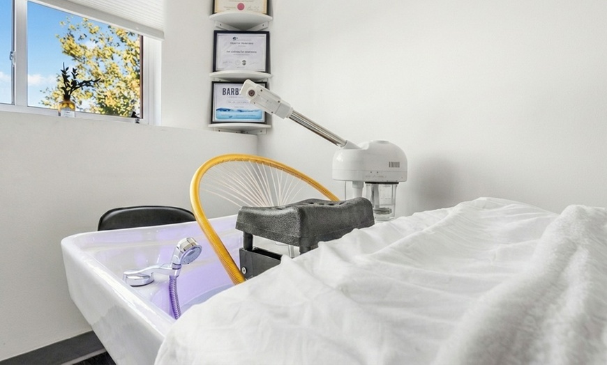 Image 6: 45-Min Relaxing Gloss and Glo Head Spa/ 60-Min Refresh Head Spa & More