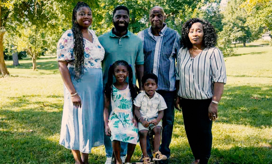 Image 5: 60 Minute Family-Photography or 30 Minute Mini-Photography Session