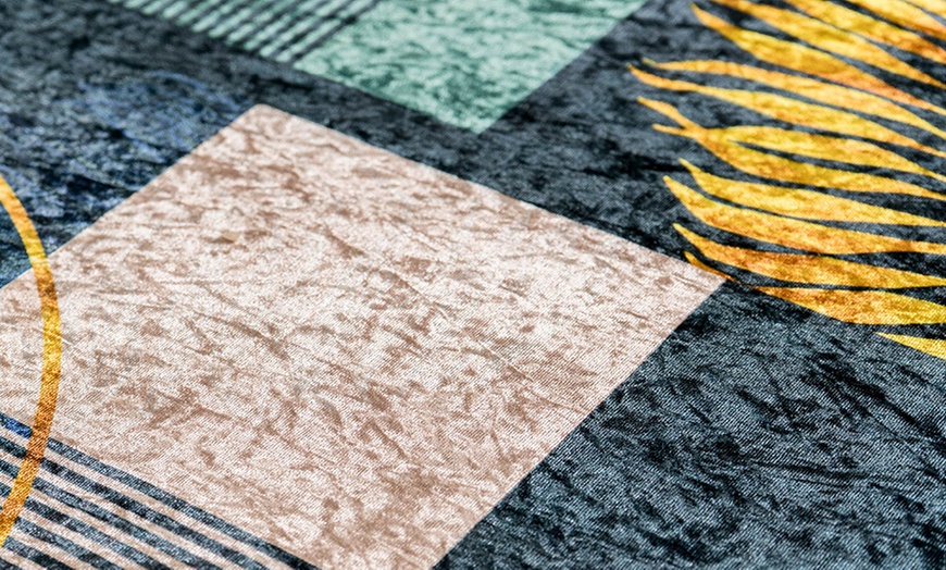 Image 24: Rutschfester Teppichläufer in Samt-Optik mit geometrischen Muster