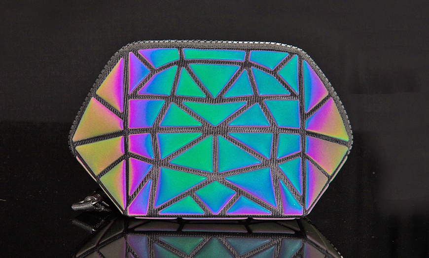 Image 9: Glow In The Dark Cosmetic Bag