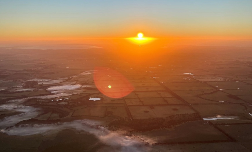 Image 3: Geelong Hot Air Balloon Flight with Geelong Ballooning