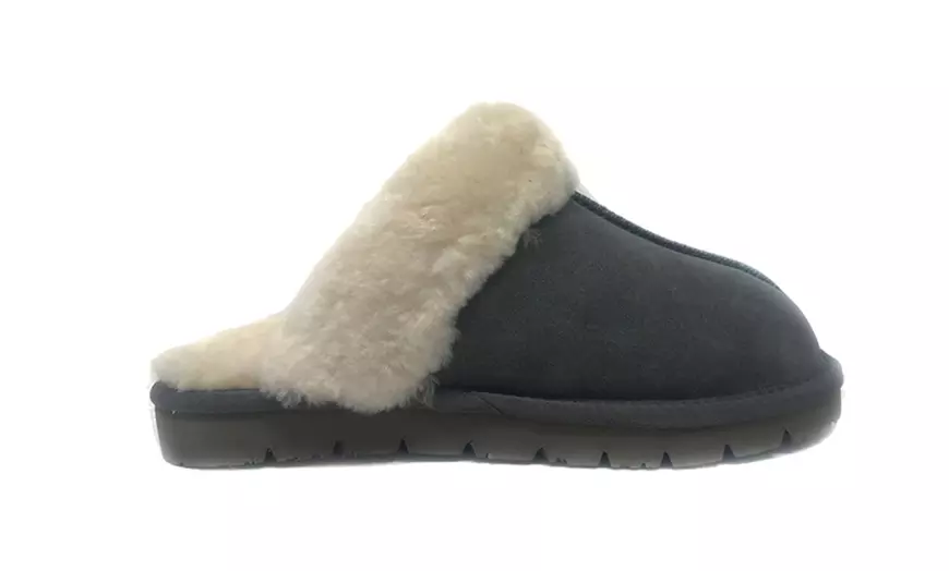 Image 8: UGG Unisex Muffin Scuff Slippers