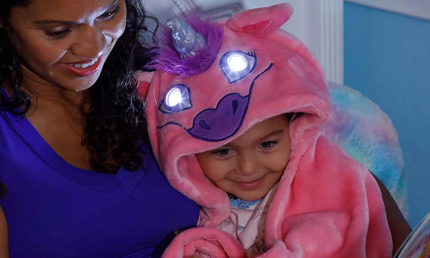 Soft Fleece Hooded Blanket with LED Eyes