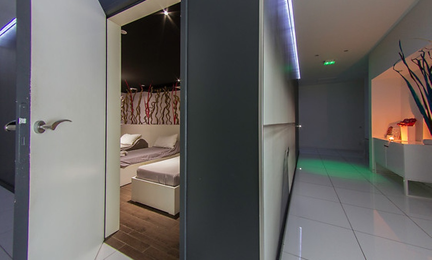 Image 9: Corps et Sens : accès sauna, hammam, gommage et massage au choix