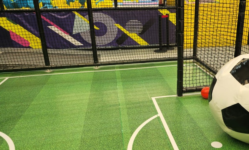 Image 3: ¡Salta sin parar! 1 o 2 horas de saltos en camas elásticas para 1 