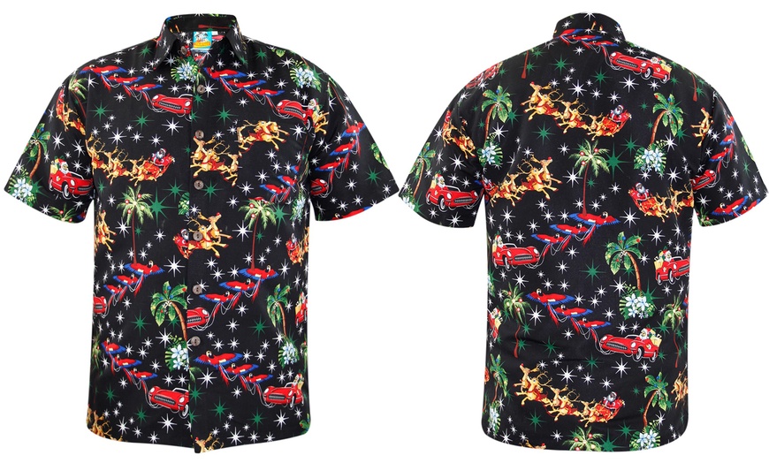 Image 4: Men's Hawaiian Christmas Shirts