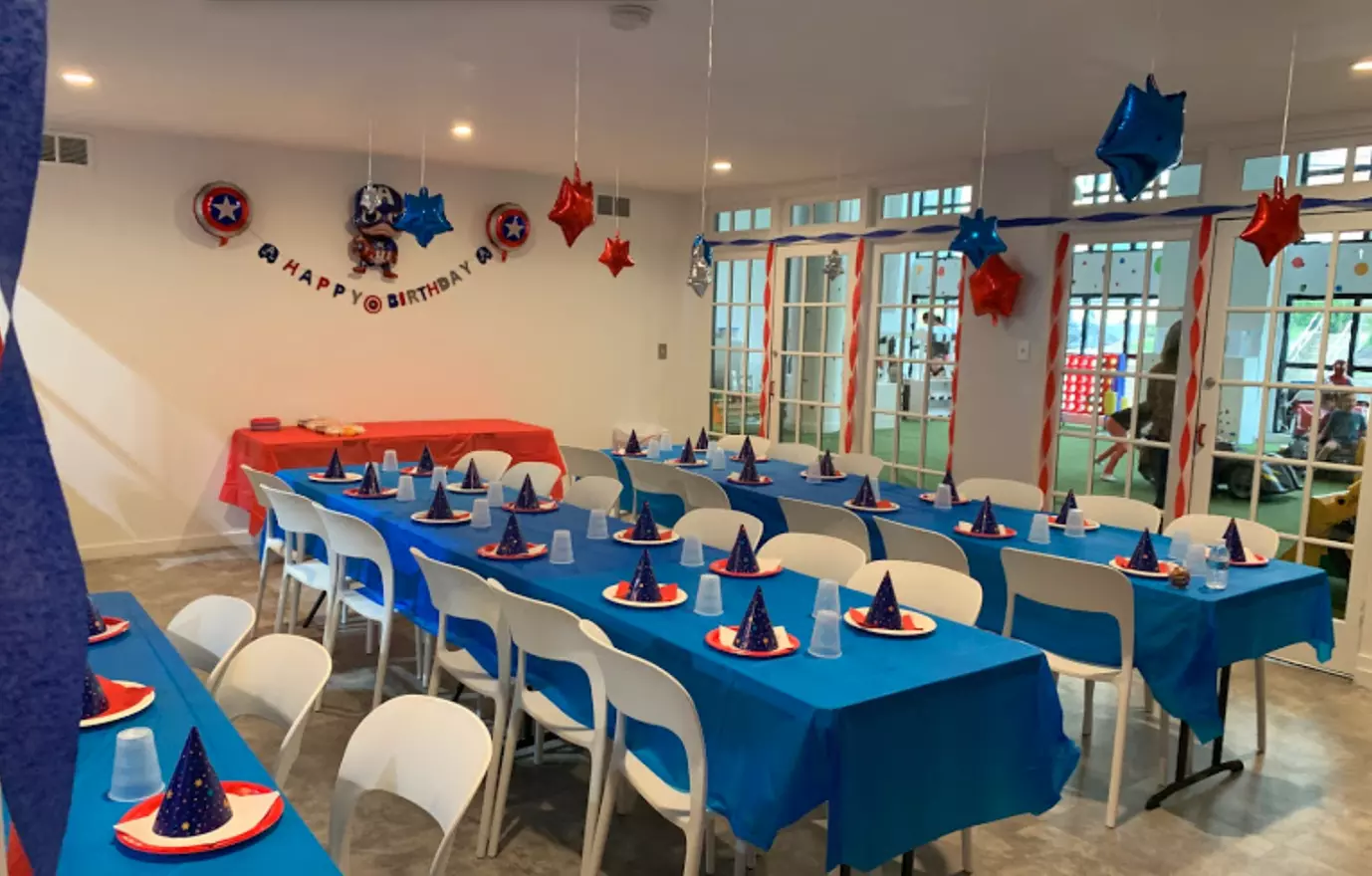 Indoor play sessions for kids of all ages with 30, 60, and 90-minute options