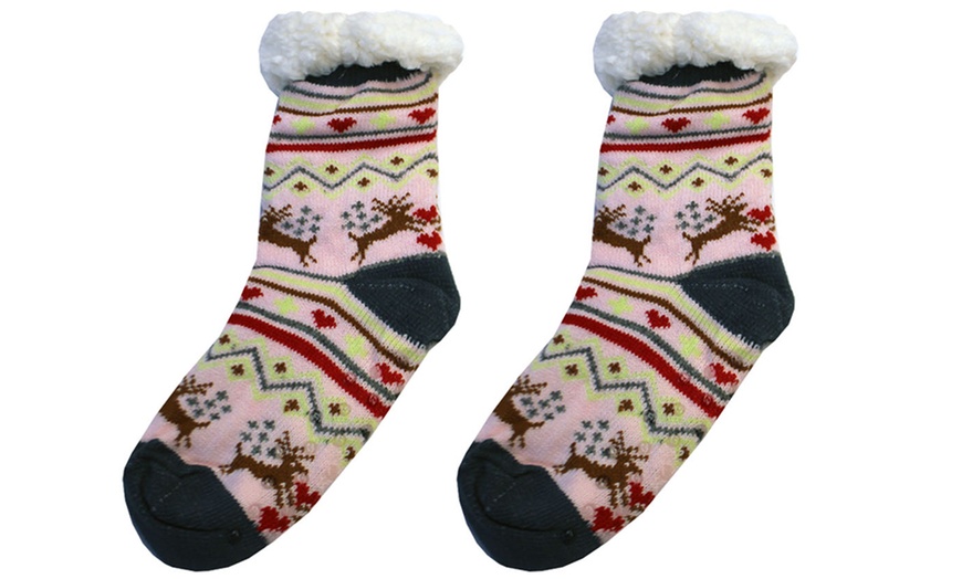 Image 7: Festive Warm Sherpa Fur Slipper Socks