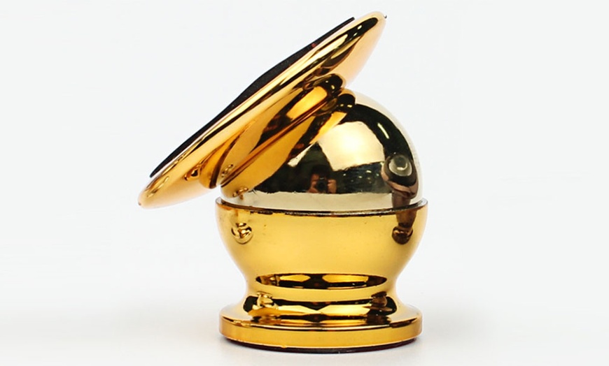 Image 6: Magnetic Smartphone Car Holder