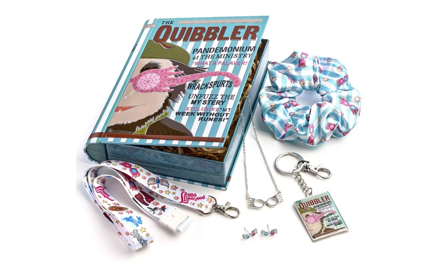 Image 1: Harry Potter Quibbler Christmas Gift Tin