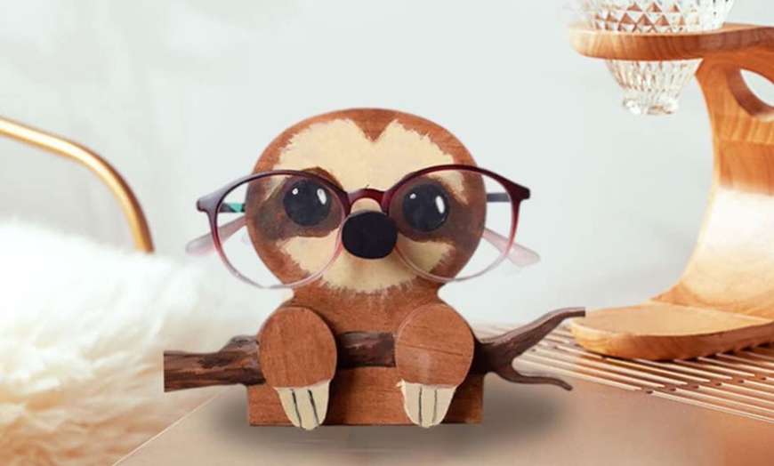 Image 2: Wooden Animal Decorative Glasses Holder Stand