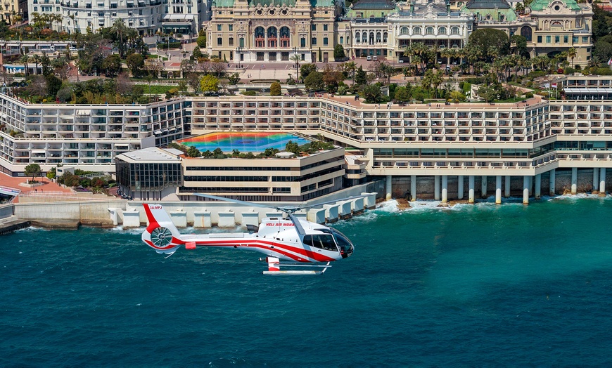 Image 1: Baptême ou vol panoramique en hélicoptère avec Héli Air Monaco