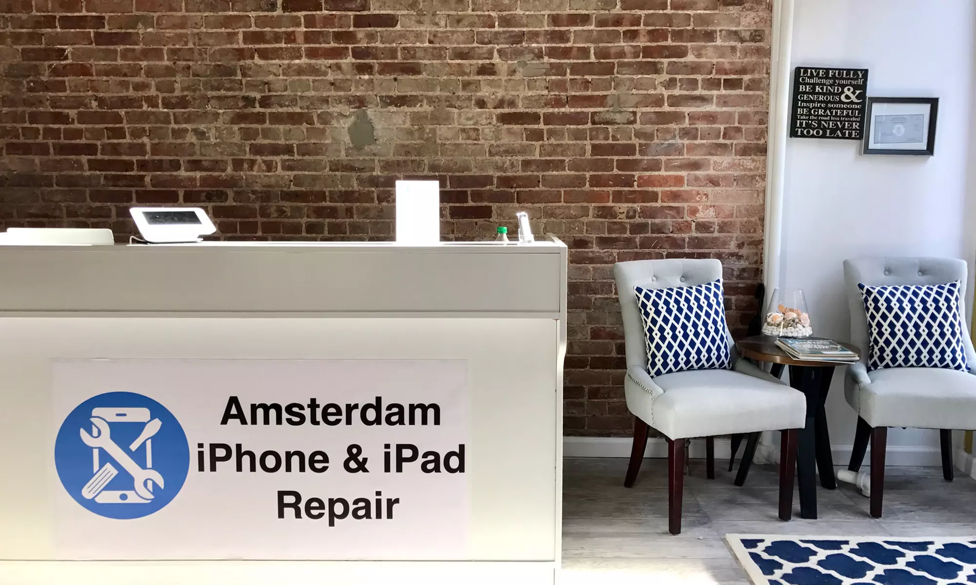 iPhone or iPad Screen Repair at Amsterdam iPhone & iPad Screen Repair (Up to 50% Off). 11 Options Available - Primary Image