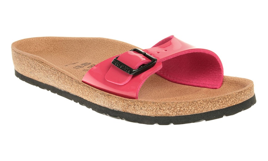 Image 2: Women's Birkenstock Relax Sandals