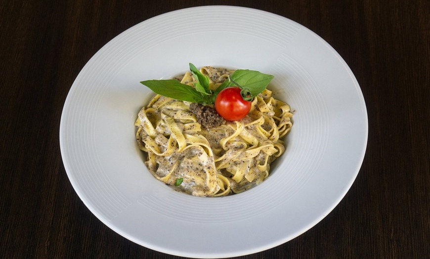 Image 11: Formule au choix pour 2 personnes à Cacio e Pepe à Montmartre